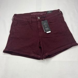 NWT American Eagle Twill Skindigo Super Stretch Low Rise Burgundy Shorts Size: 8
